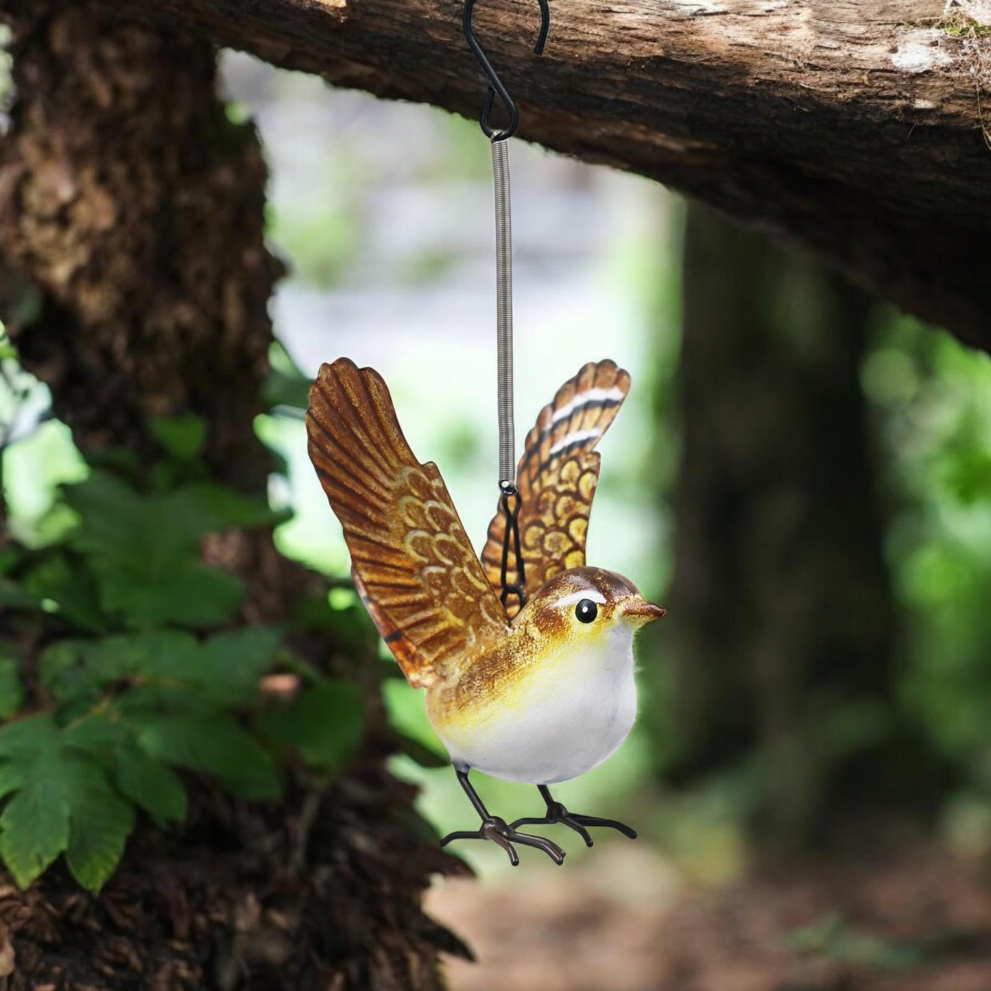 Small Metal Hanging Wren(14cm x 10cm x 10cm) β Handcrafted Weather-Resistant Bird Ornament β Decorative Hanging Robin Sculpture for Garden
