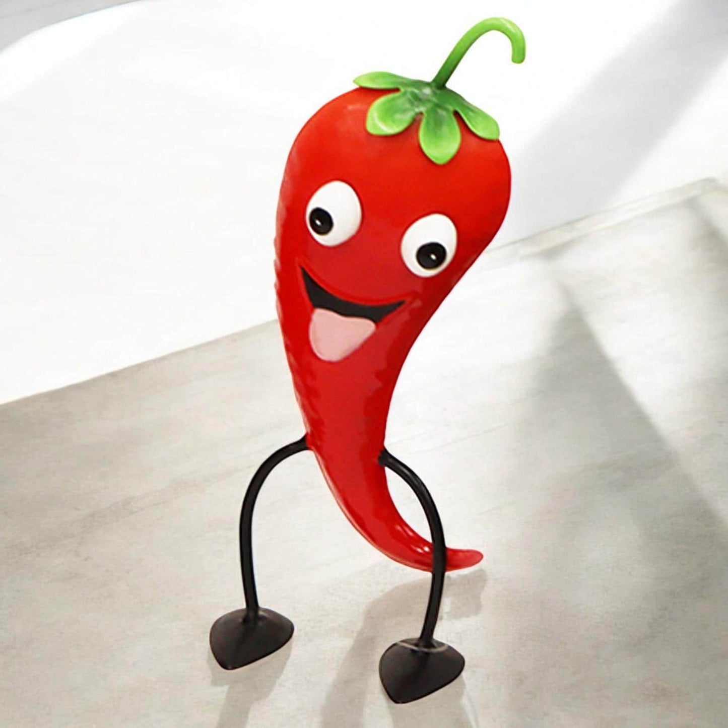 Metal Pepper Veggie Patch Pal β 24.5 x 9 x 6 CM | Fun & Quirky Metal Garden Ornament | Durable Vegetable Patch Decor for Planters
