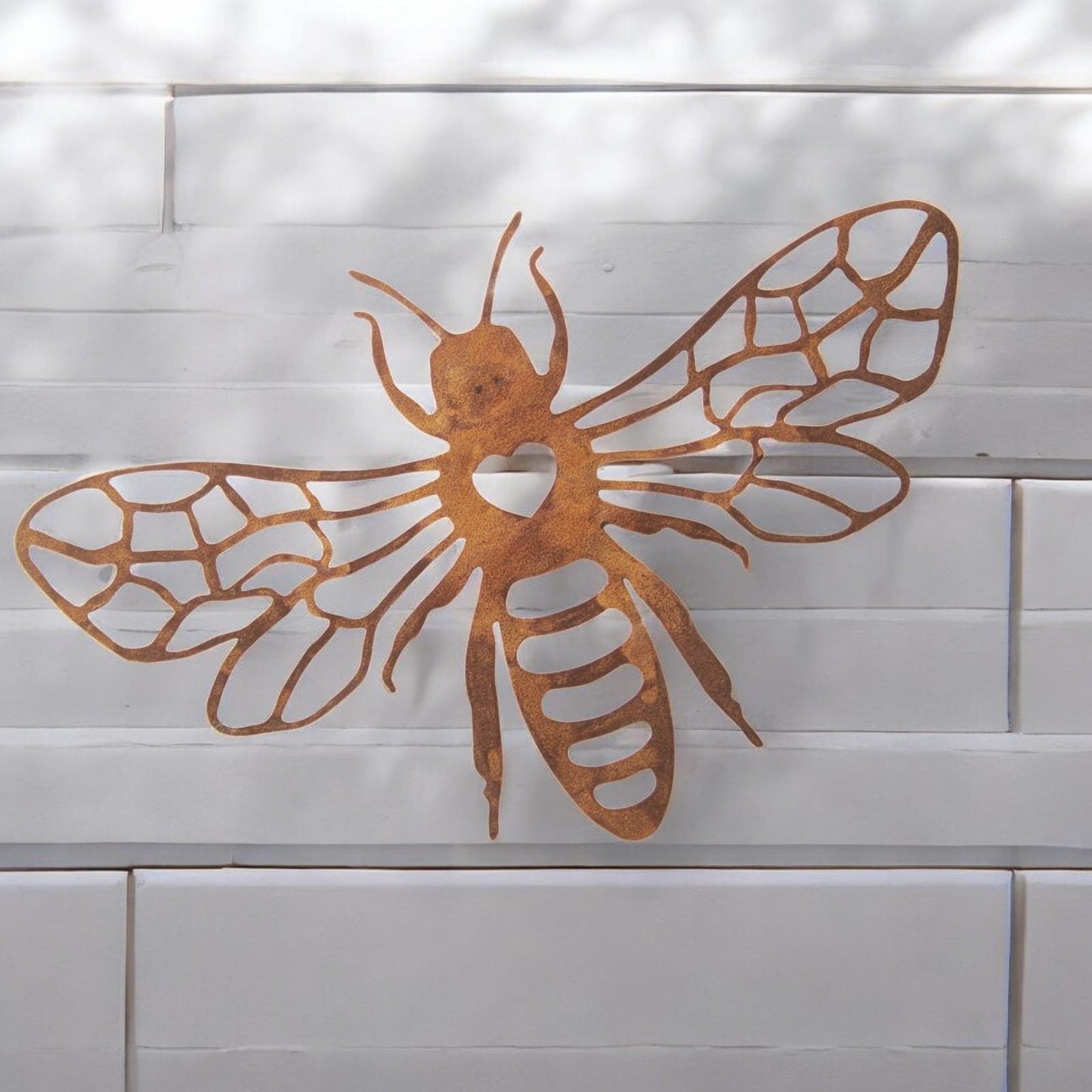 Rusted Metal Honey Bee Silhouette Wall Art β 24 x 38 CM | Rustic Bee Wall Hanging for Indoor & Outdoor