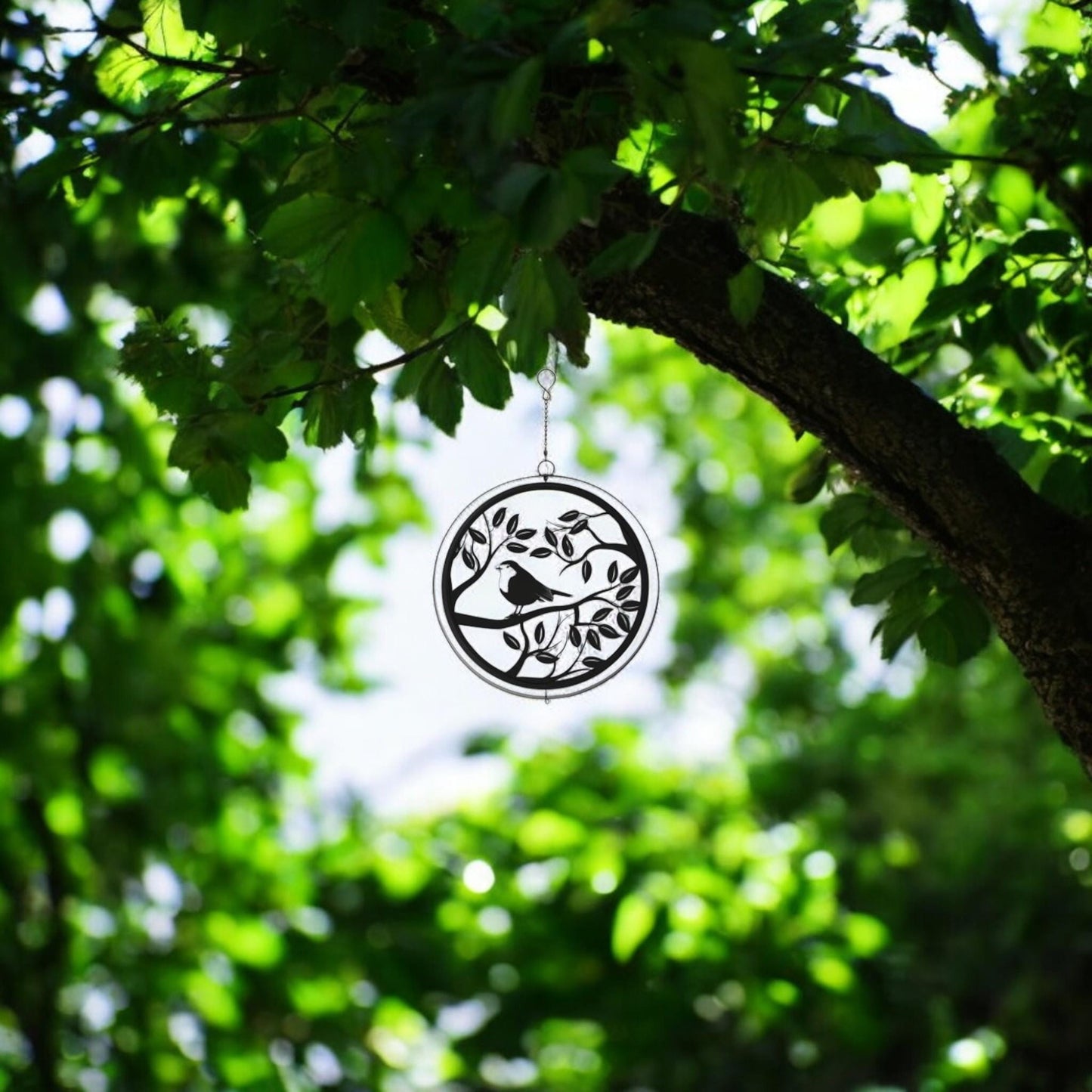 Metal Robin in Tree Silhouette Wind Spinner Garden Ornament - Black 28cm - Eye-Catching Art for Outdoor Spaces