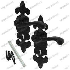 Wyre Direct Antique Black Door Handle Fleur-De-LYS Lock Complete Set with Screws by Wyre Direct