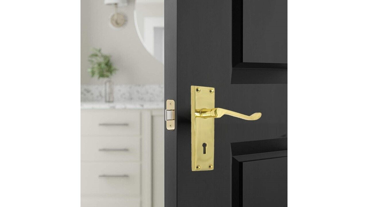 Lock Door Handles Modern Brass Victorian Scroll Door Handle &3 Lever Sash Lock.