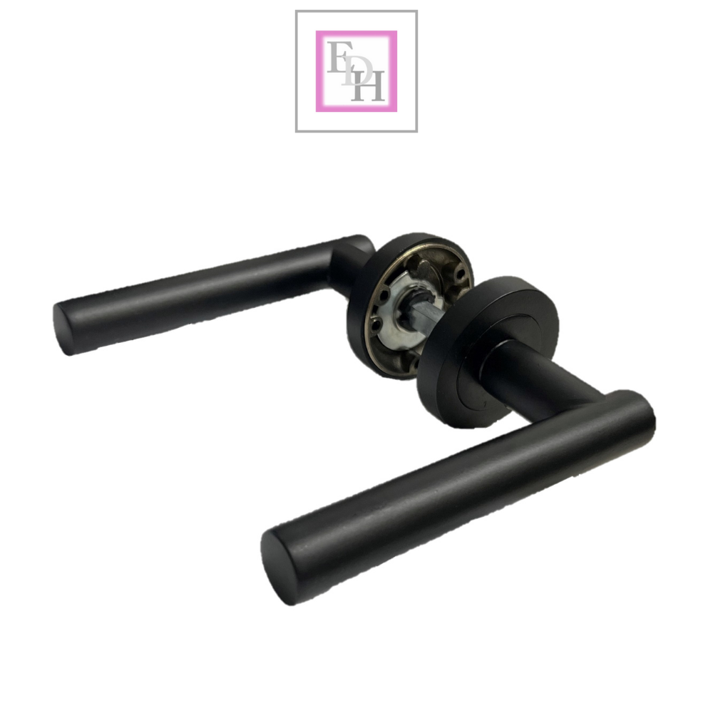 Matt Black T Bar Lever Door Handles on Round Rose – 1 Pair Internal Door Pack