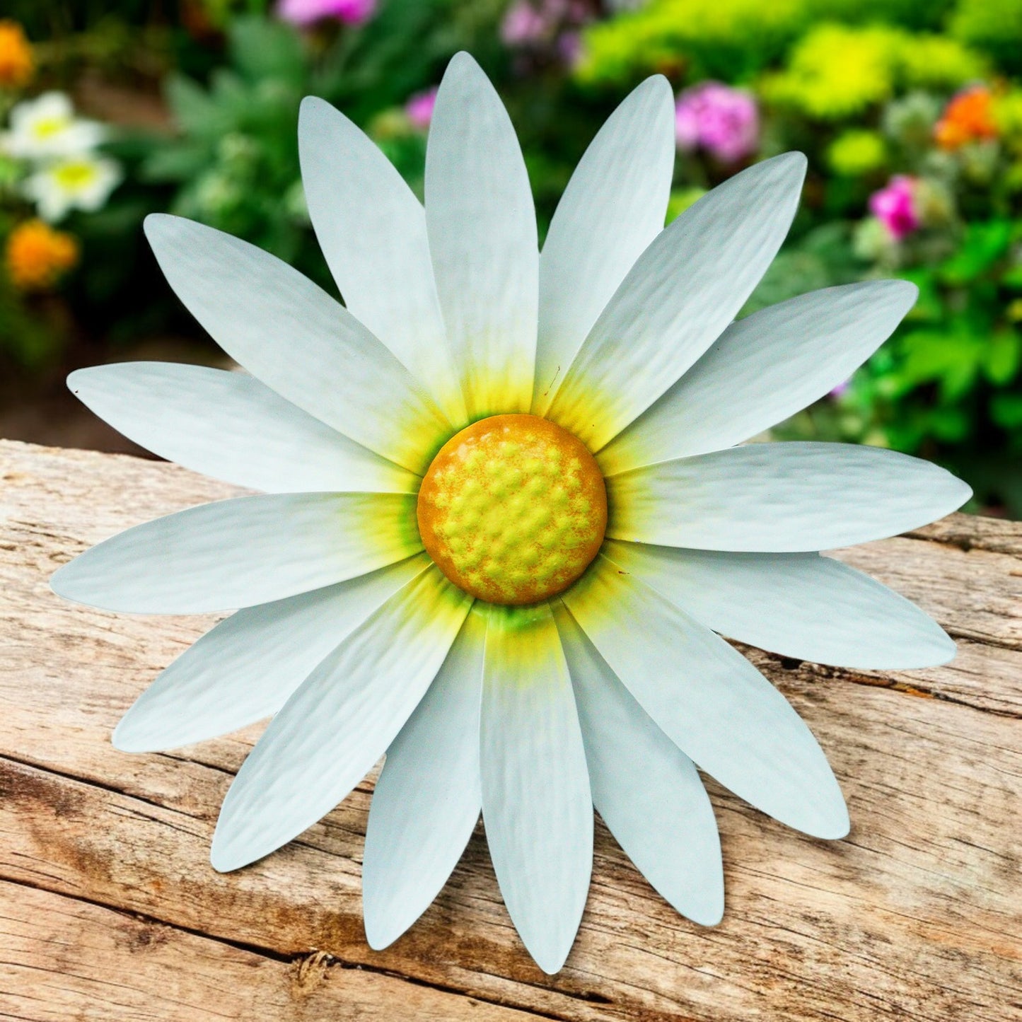 Large Metal Wall Mounted Daisy White