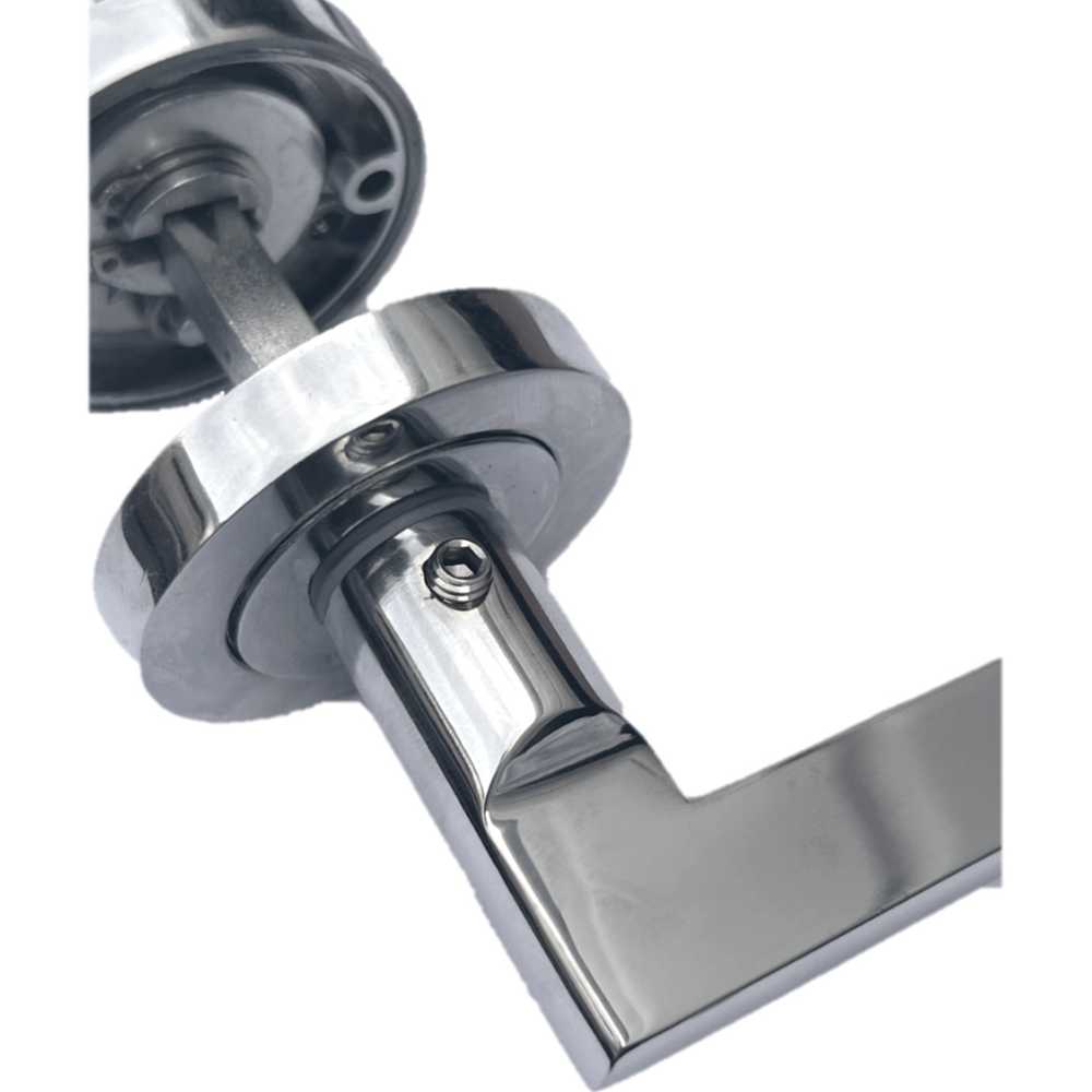 Polished Chrome Modern Lever on Round Rose Door Handles - 115mm handle with 52mm rose