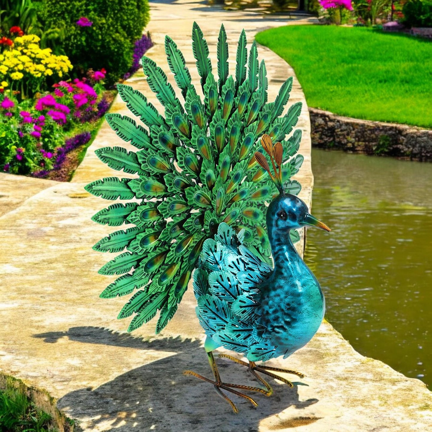 Vibrant Emerald Peacock (48cm x 43cm x 21cm) – Handcrafted Decorative Peacock Garden Ornament Farmyard Statue