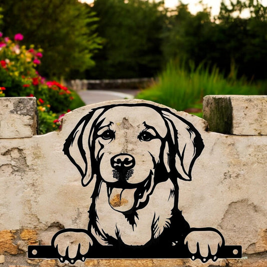 Metal Labrador Retriever Peeking Dog Silhouette – 28cm x 32cm | Decorative Metal Labrador Art for Home & Garden Décor
