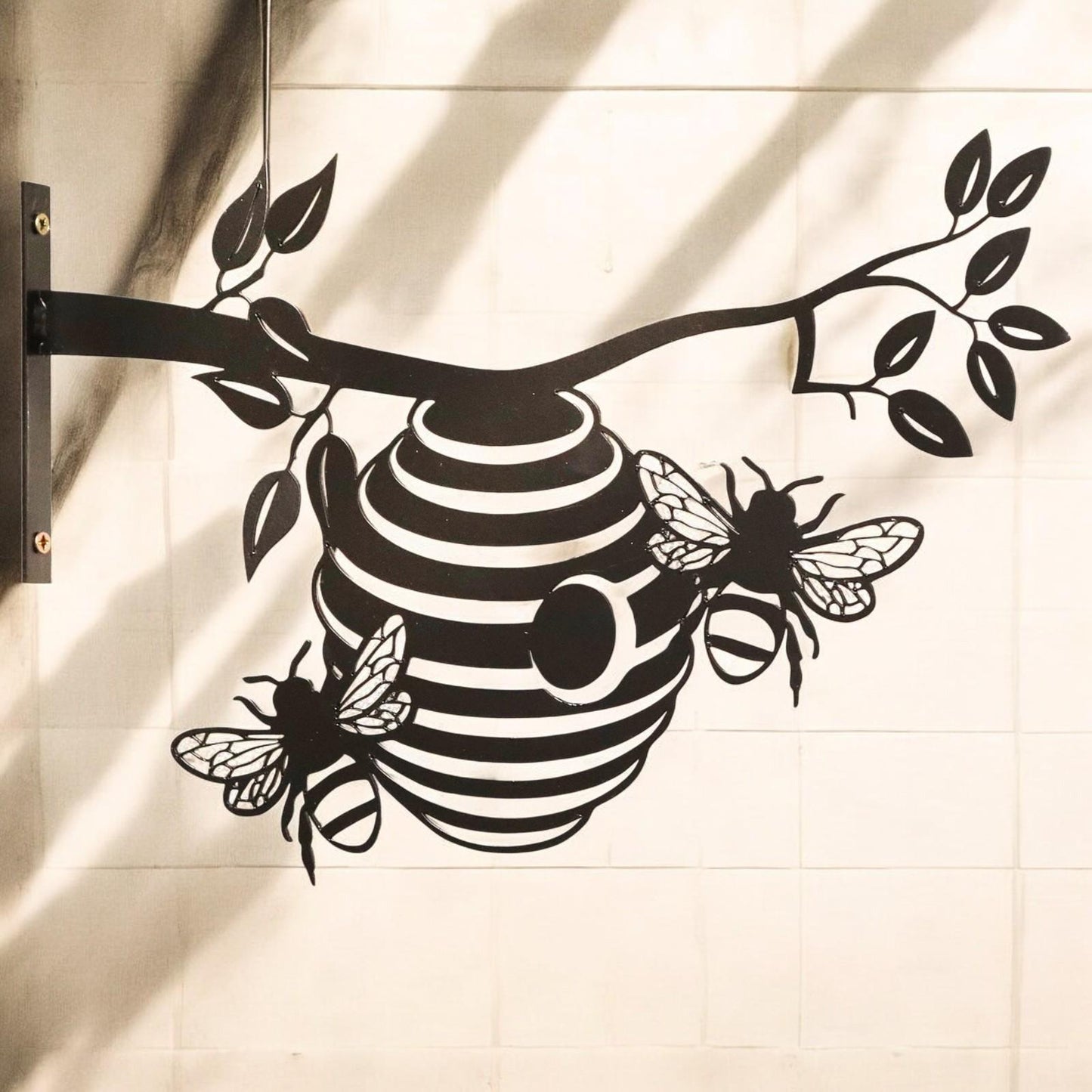 Metal Bee Hive Large Tree Silhouette – 22cm x 33.5cm | Intricate Metal Wall Art & Garden Décor | Honeybee Tree Hanging Ornament