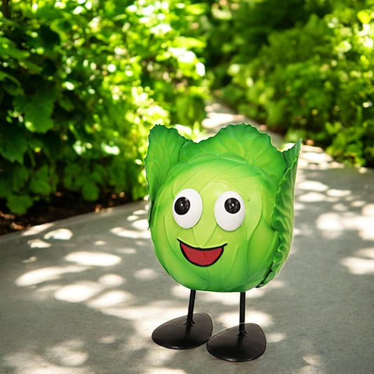 Metal Cabbage Veggie Patch Pal – 15.5 x 11 x 11 CM | Fun & Whimsical Metal Garden Ornament | Outdoor Cabbage Decor for Vegetable Patches