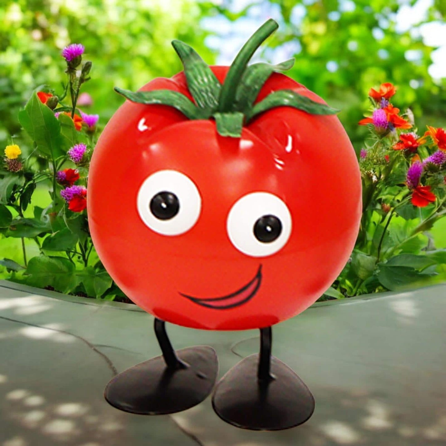 Metal Tomato Veggie Patch Pal – 15.5 x 12 x 11 CM | Fun & Quirky Metal Garden Ornament | Tomato Plant Decor for Vegetable Patches