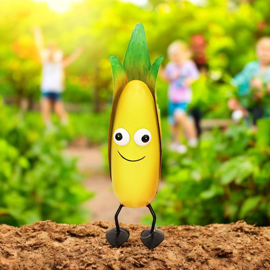 Metal Corn Veggie Patch Pal – 25.5 x 7.5 x 7 CM | Fun & Whimsical Metal Garden Ornament | Outdoor Corn Decor for Vegetable Patches Garden