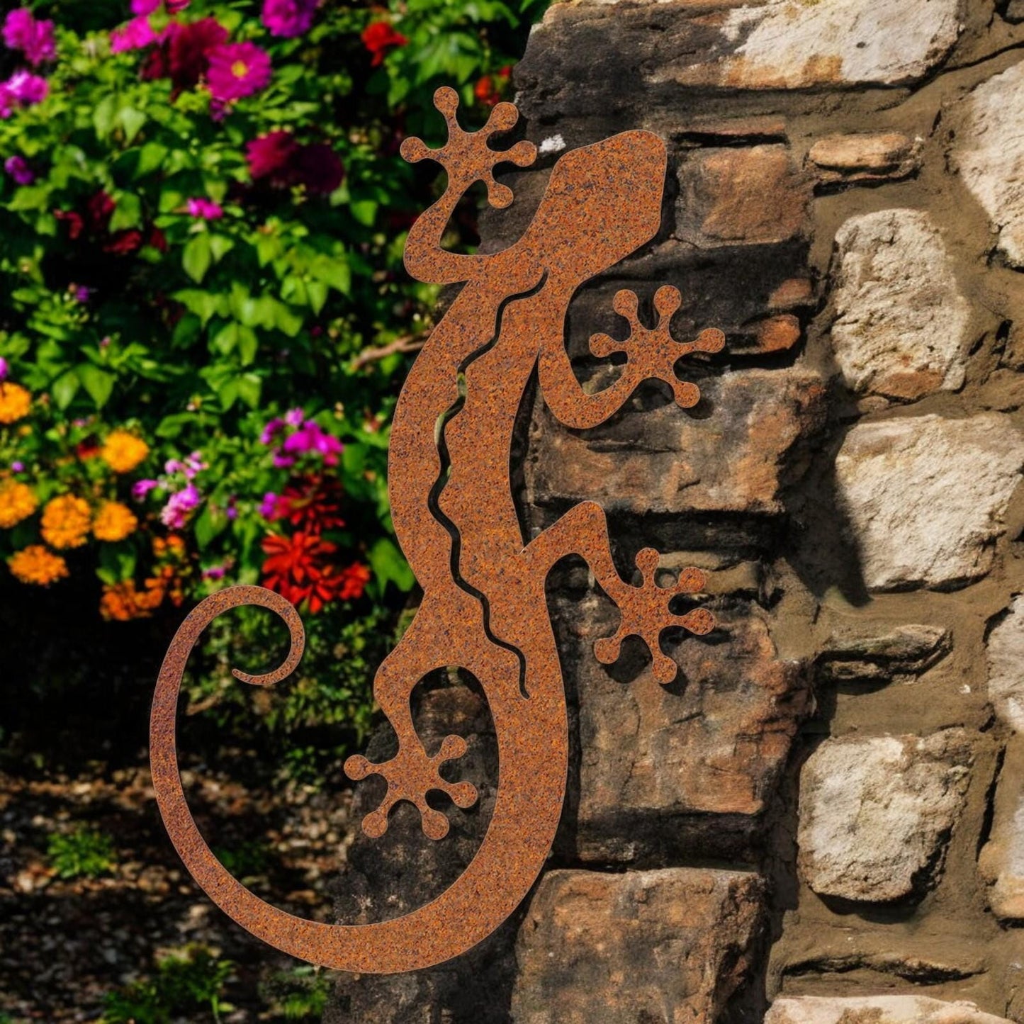 Rusted Metal Gecko Silhouette Wall Art – 51 x 19 CM | Rustic Lizard Wall Décor for Indoor & Outdoor