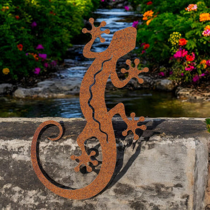 Rusted Metal Gecko Silhouette Wall Art – 51 x 19 CM | Rustic Lizard Wall Décor for Indoor & Outdoor