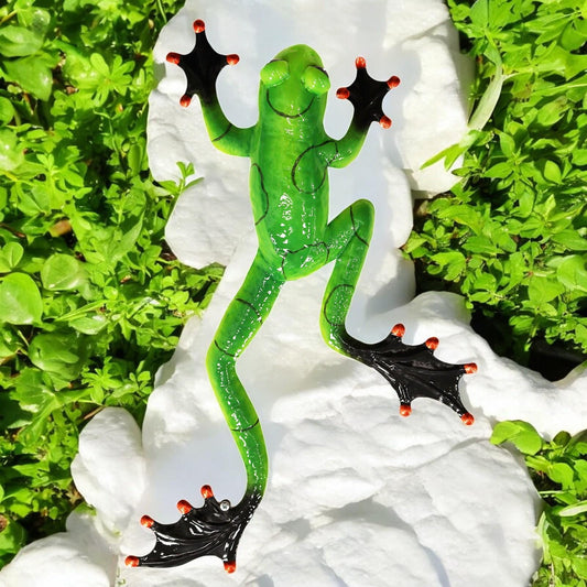 Green Metal Frog Wall Art – 47 x 27 x 5 CM | Hand-Painted 3D Metal Frog Wall Décor