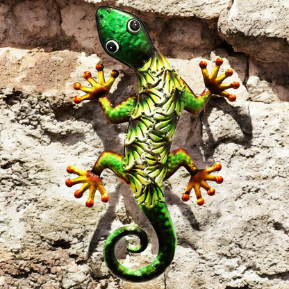 Metallic Green Gecko Wall Art – 39 x 18 x 3.2 CM | Hand-Painted Metal Lizard Decor for Indoor & Outdoor