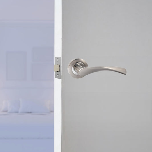 Epsom Door Handle Internal Chrome & Satin Duo Twist Door Handle Set, Interior Latch Lever on Rose, Door Latch Chrome, Door Handle Latch, Privacy Lockable Handle for Bathroom, Bedroom, Front Door